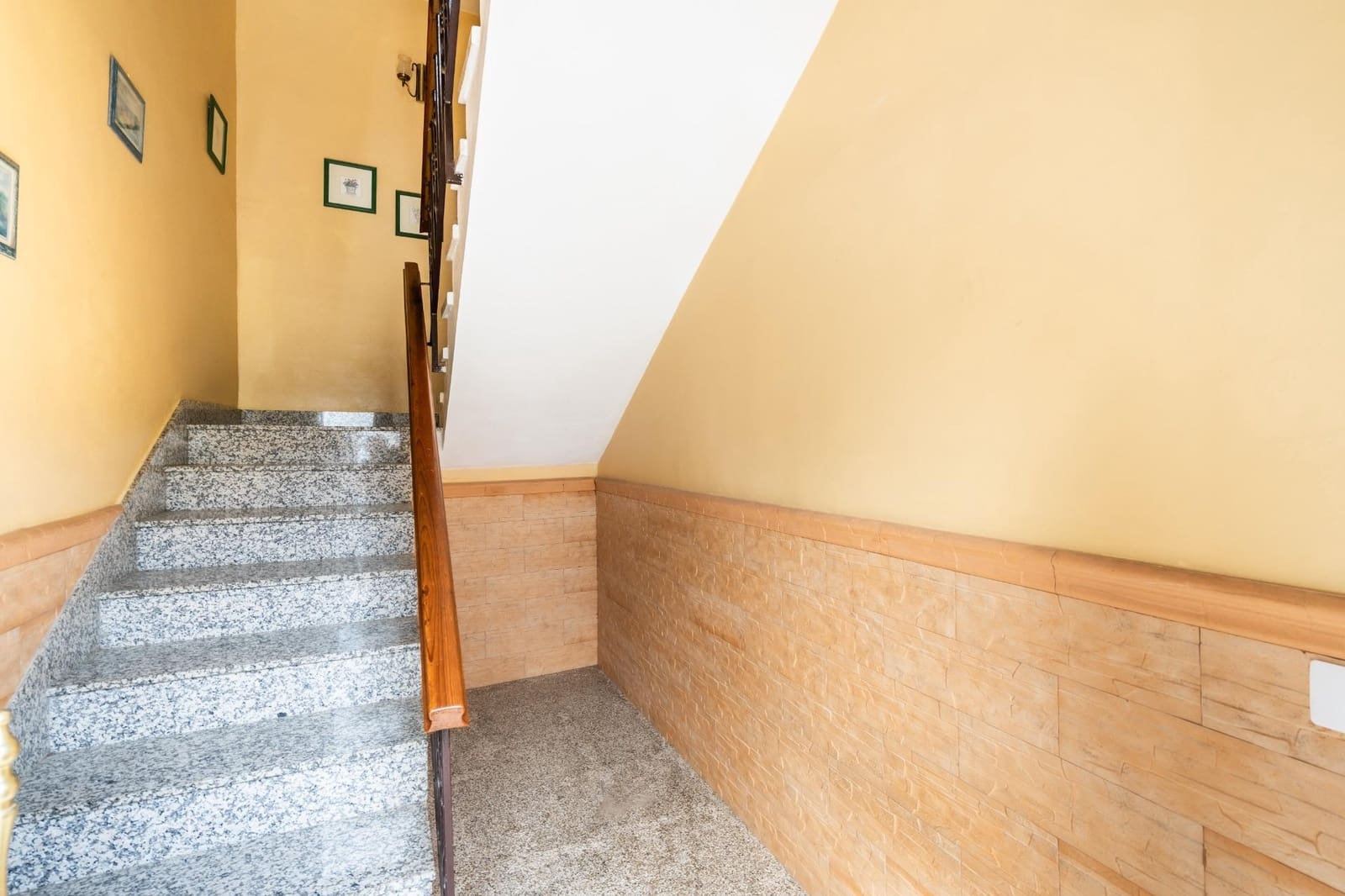 6 soveværelse Byhus til salg i Icod de los Vinos med garage - € 259.000 (Ref: 9162346)