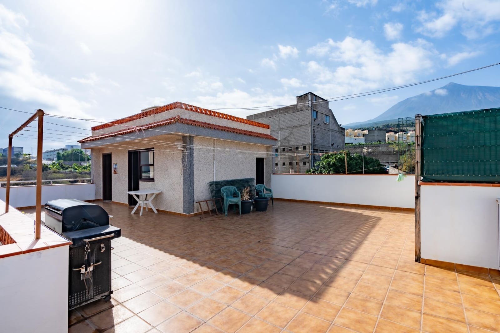 6 soveværelse Byhus til salg i Icod de los Vinos med garage - € 259.000 (Ref: 9162346)