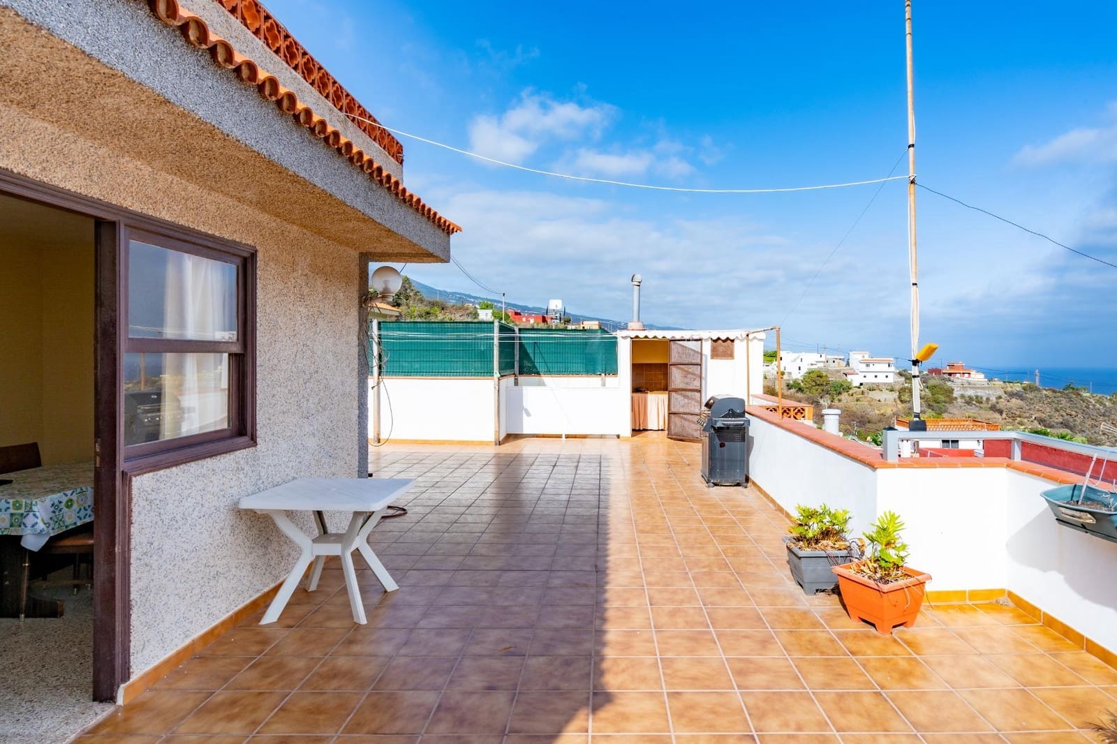 6 soveværelse Byhus til salg i Icod de los Vinos med garage - € 259.000 (Ref: 9162346)