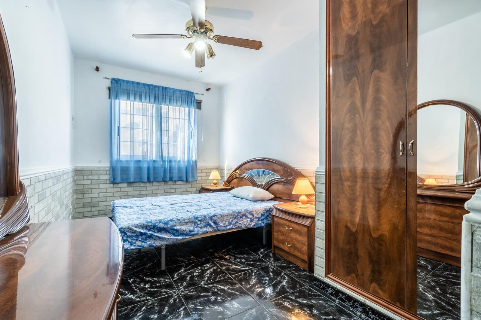 6 soveværelse Byhus til salg i Icod de los Vinos med garage - € 259.000 (Ref: 9162346)