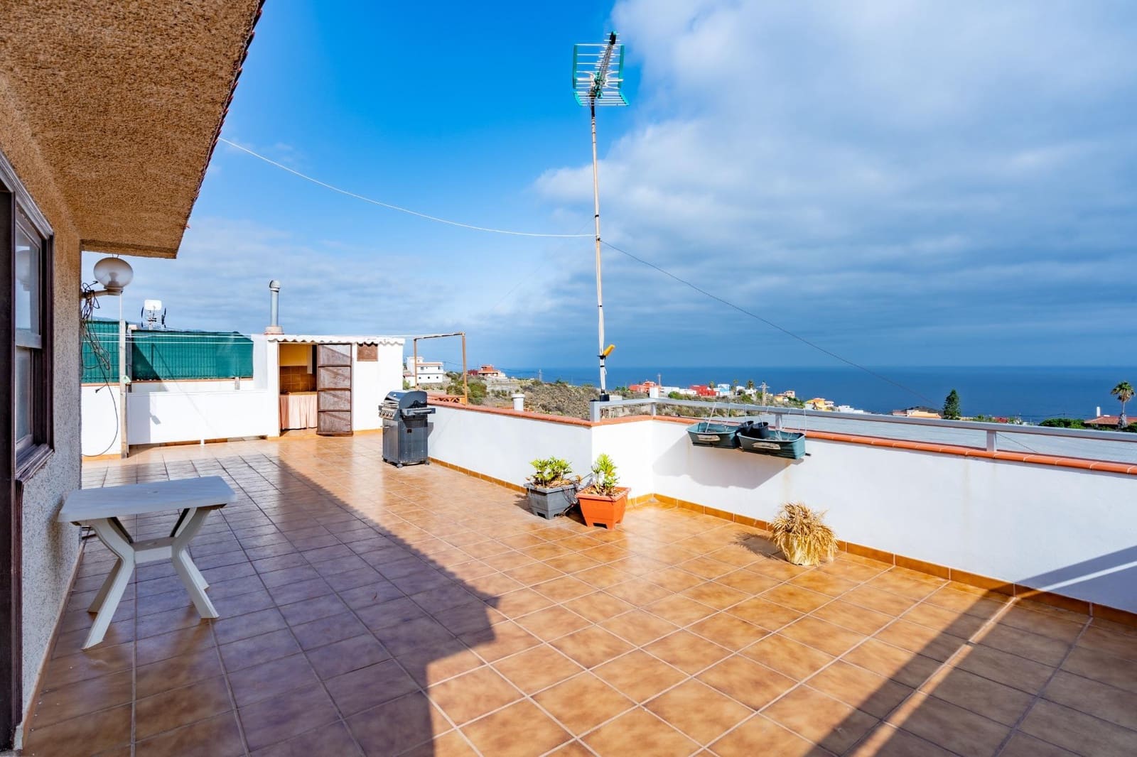 6 soveværelse Byhus til salg i Icod de los Vinos med garage - € 259.000 (Ref: 9162346)