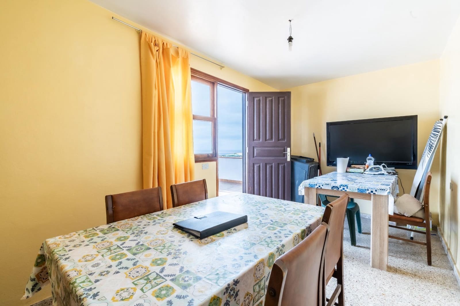 6 soveværelse Byhus til salg i Icod de los Vinos med garage - € 259.000 (Ref: 9162346)