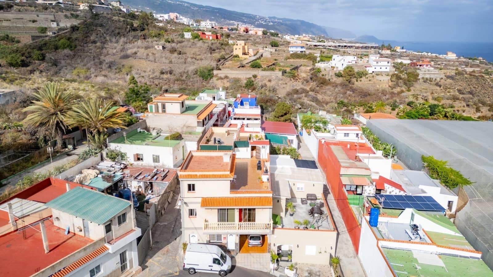 6 soveværelse Byhus til salg i Icod de los Vinos med garage - € 259.000 (Ref: 9162346)