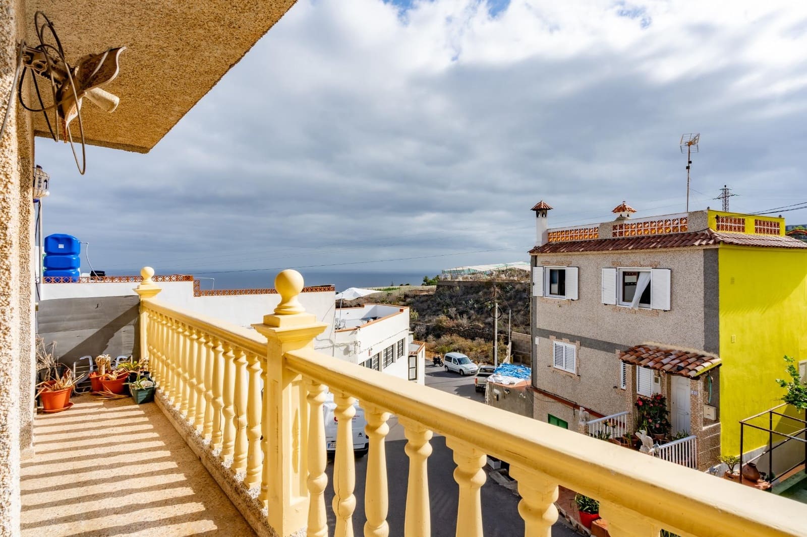 6 soveværelse Byhus til salg i Icod de los Vinos med garage - € 259.000 (Ref: 9162346)