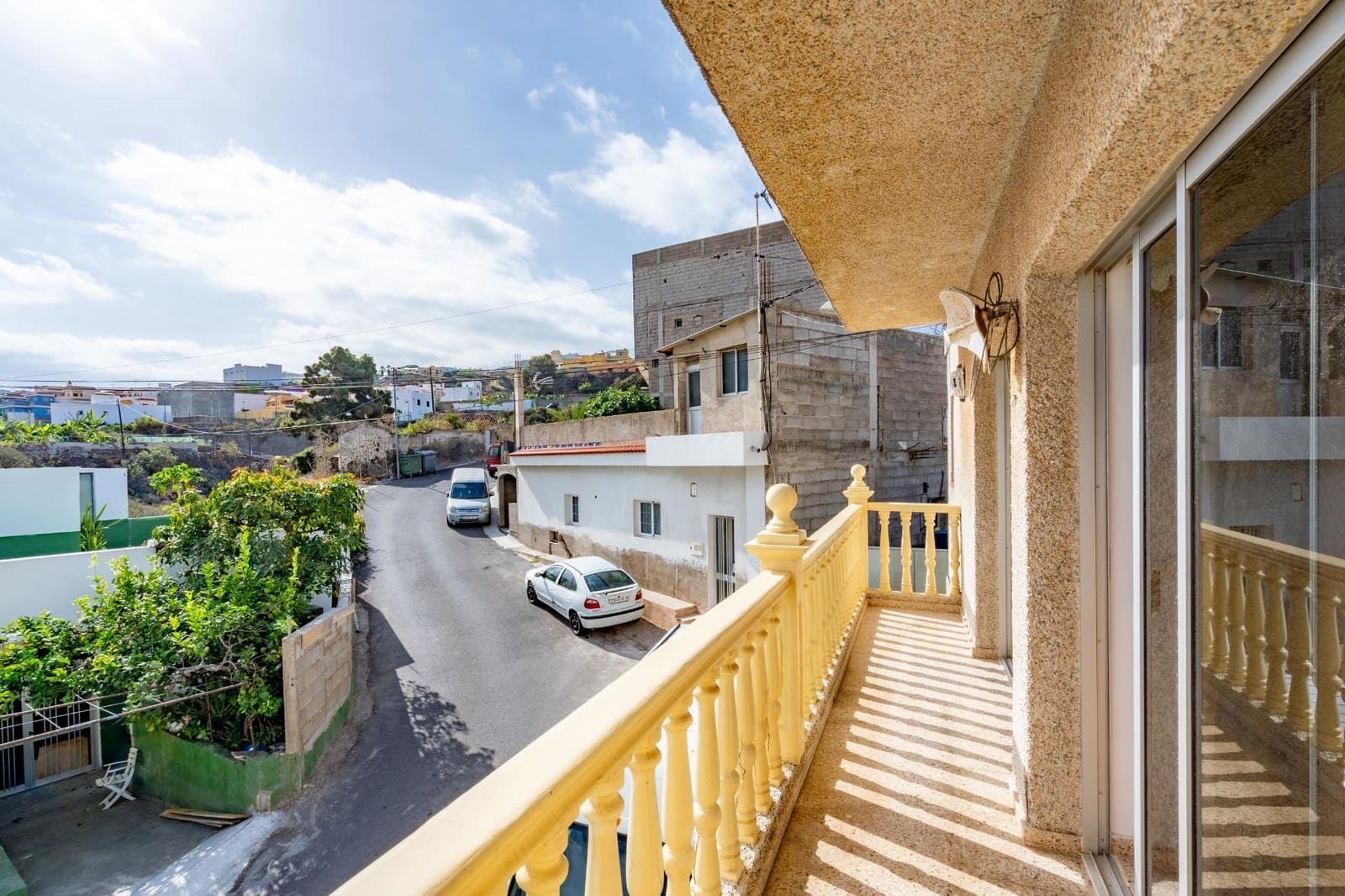 6 soveværelse Byhus til salg i Icod de los Vinos med garage - € 259.000 (Ref: 9162346)