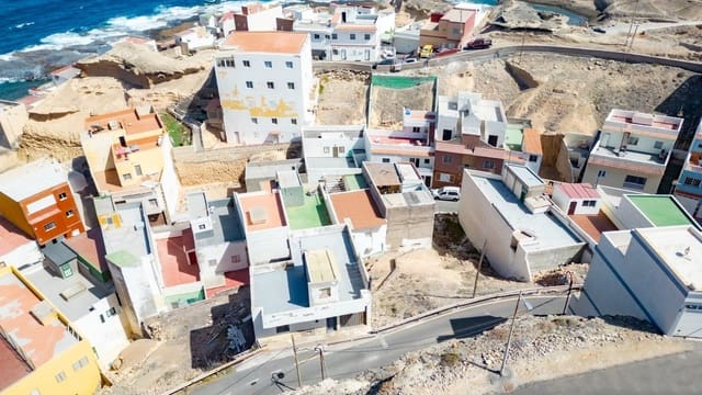 Building Plot for sale in Arico - € 55,000 (Ref: 9163825)