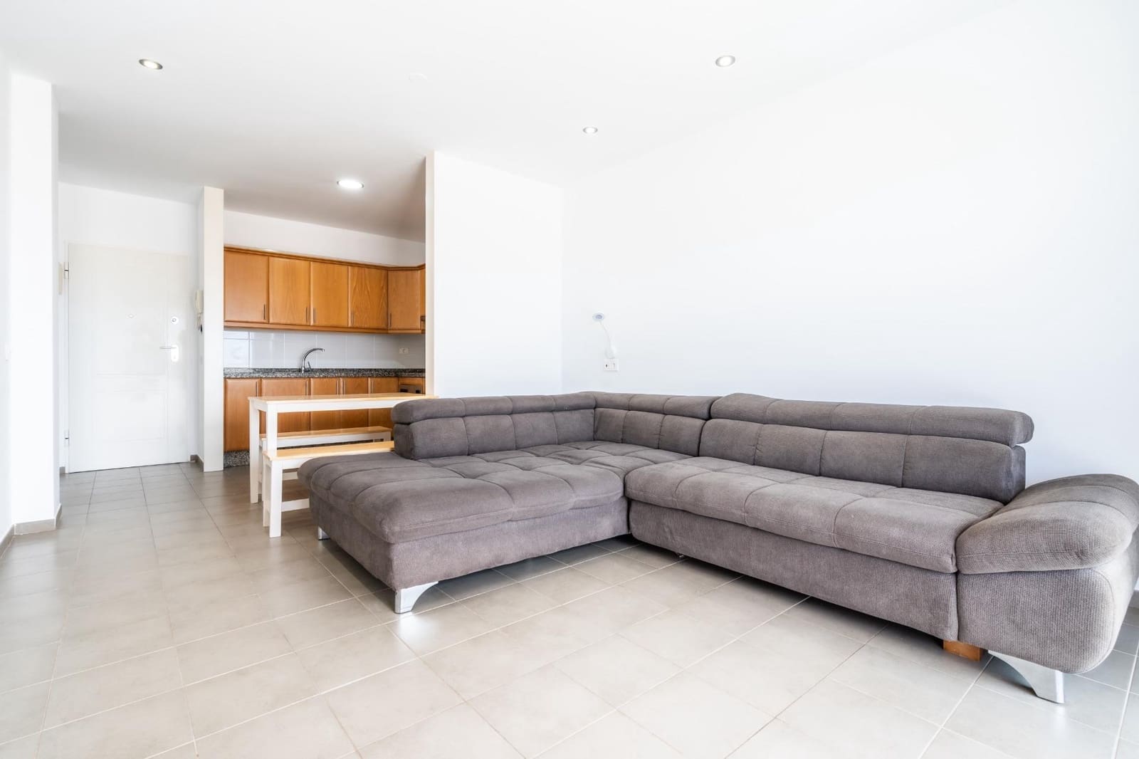 Appartement de 1 chambre à louer à Chayofa avec piscine garage - 990 € (Ref: 9197798)