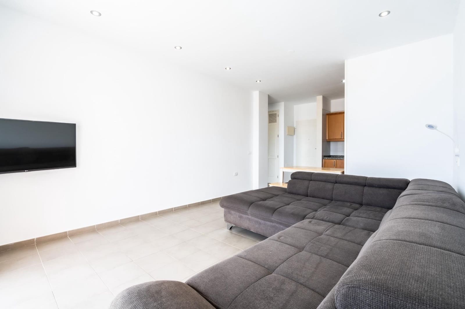 Appartement de 1 chambre à louer à Chayofa avec piscine garage - 990 € (Ref: 9197798)
