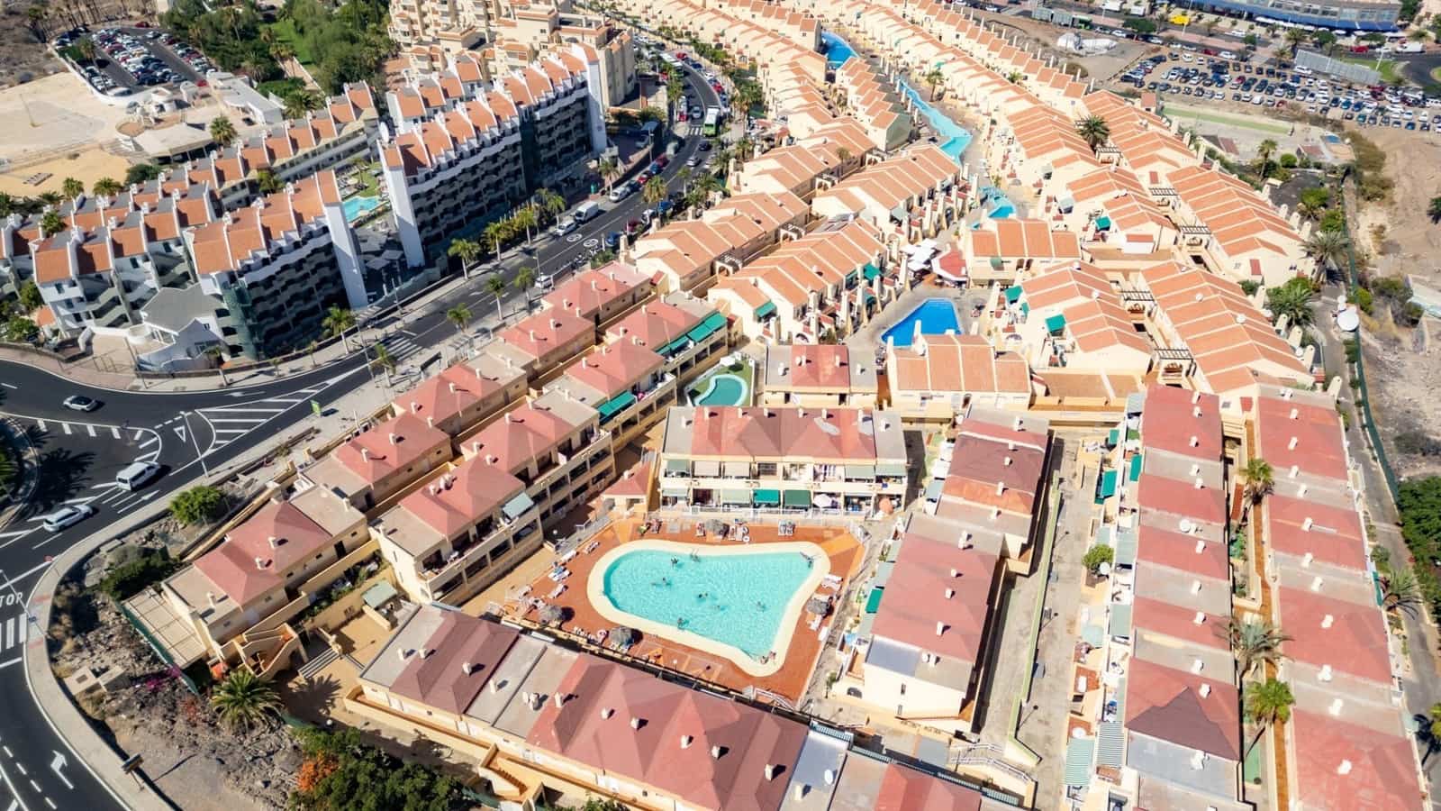 1 chambre Appartement à vendre à Costa Adeje avec piscine - 299 000 € (Ref: 9202499)