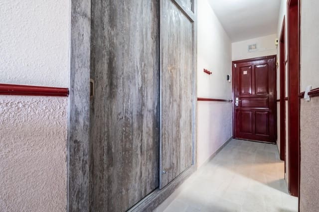 1 slaapkamer Flat te koop in Torviscas Bajo, Adeje met zwembad - € 299.000 (Ref: 9202499)