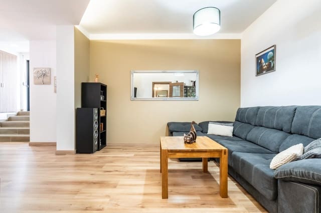 3 makuuhuone Huvila myytävänä paikassa Guía de Isora - 449 000 € (Ref: 9204581)