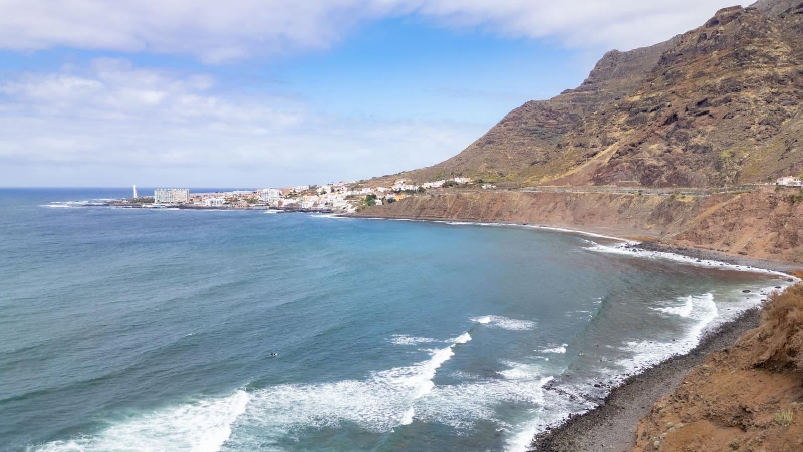 4 slaapkamer Villa te koop in San Cristobal de La Laguna met garage - € 564.000 (Ref: 9206476)