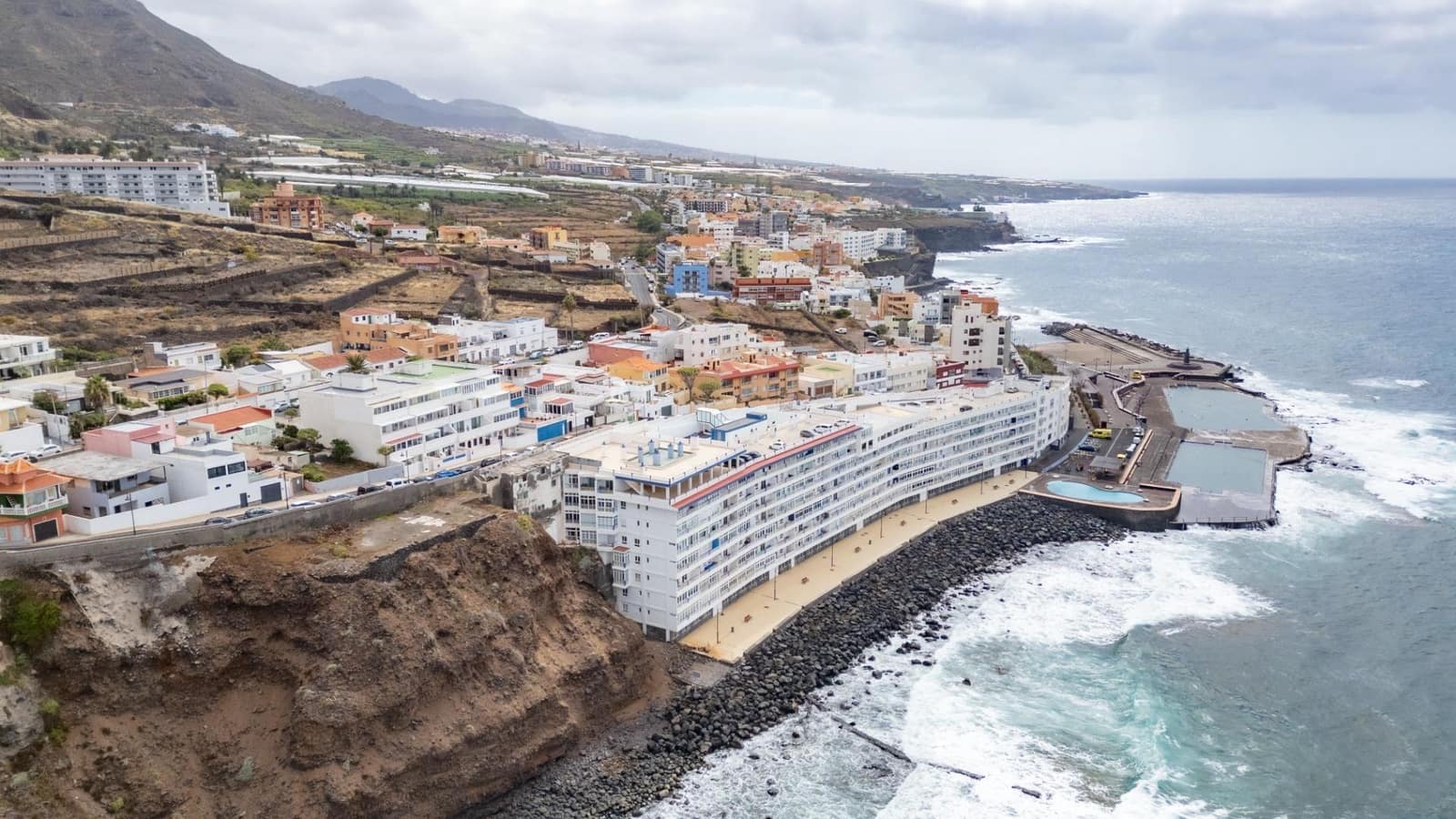 4 soveværelse Villa til salg i San Cristobal de La Laguna med garage - € 530.000 (Ref: 9206476)