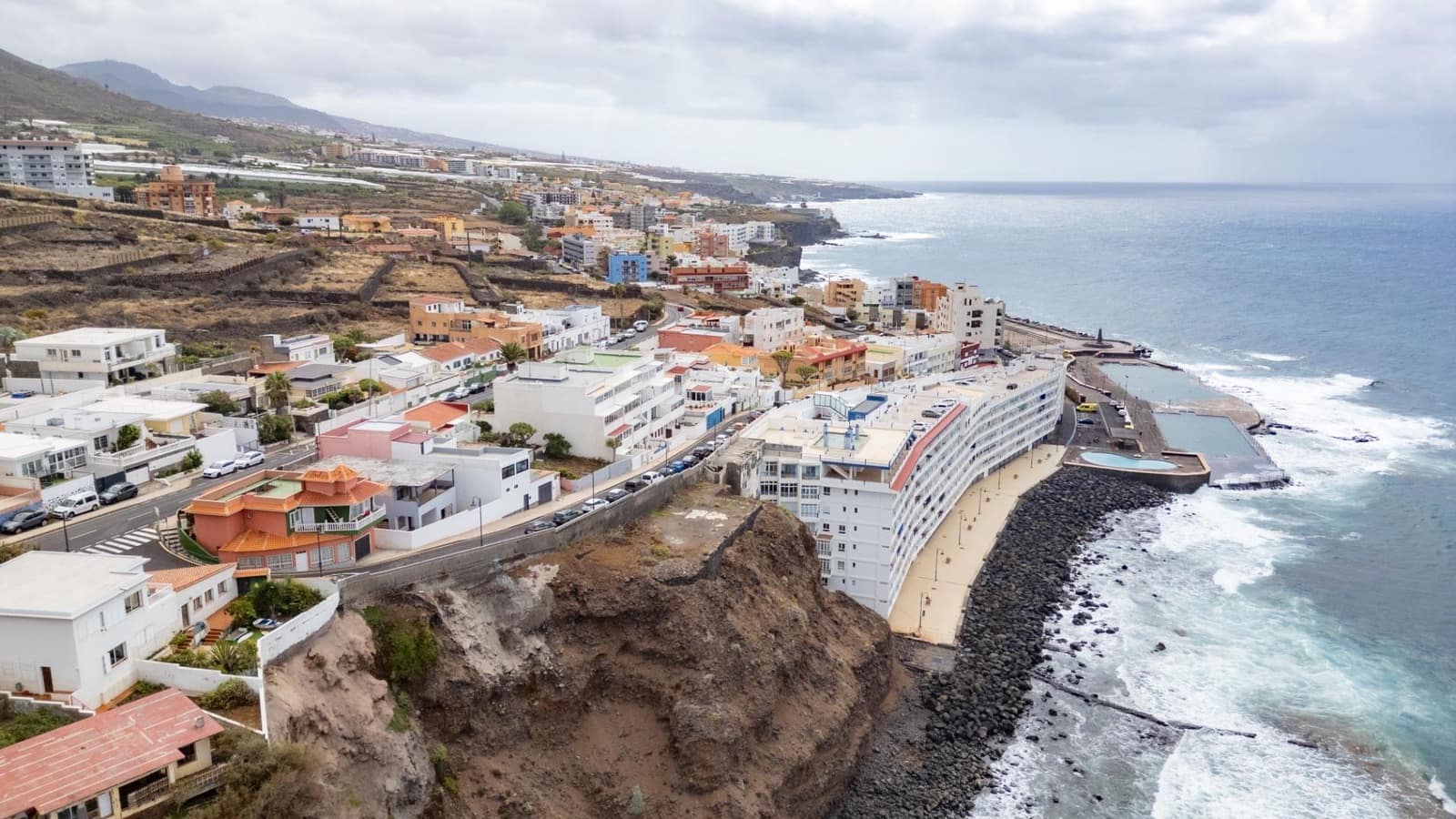 4 soveværelse Villa til salg i San Cristobal de La Laguna med garage - € 530.000 (Ref: 9206476)