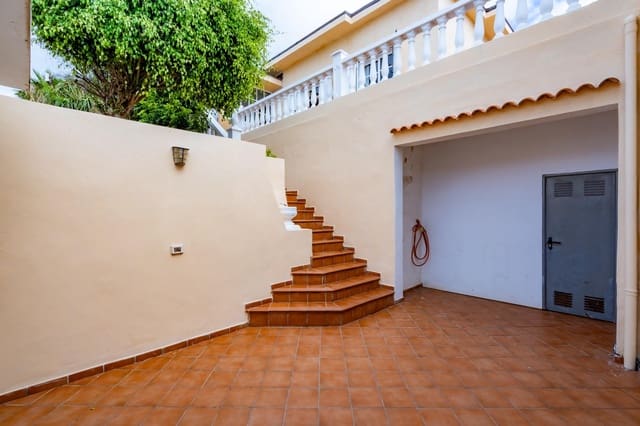 4 chambre Villa/Maison à vendre à San Cristóbal de La Laguna avec garage - 495 000 € (Ref: 9206476)