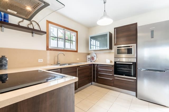 4 chambre Villa/Maison à vendre à San Cristóbal de La Laguna avec garage - 495 000 € (Ref: 9206476)