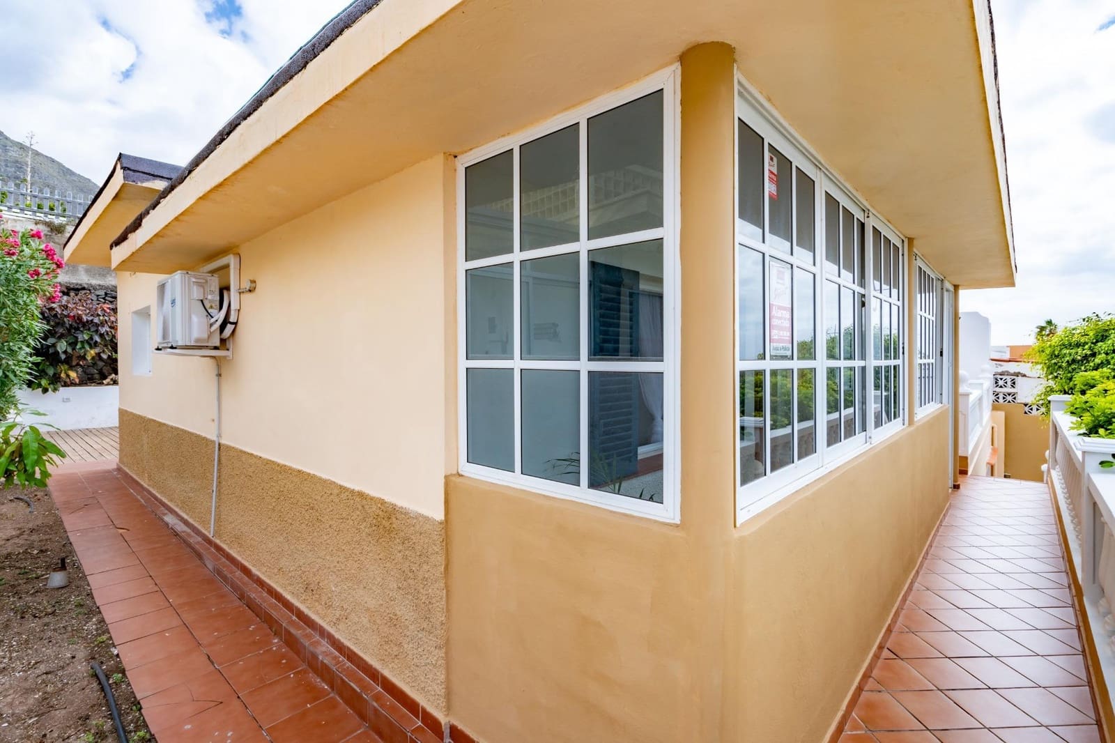 4 sypialnia Willa na sprzedaż w San Cristobal de La Laguna z garażem - 495 000 € (Ref: 9206476)