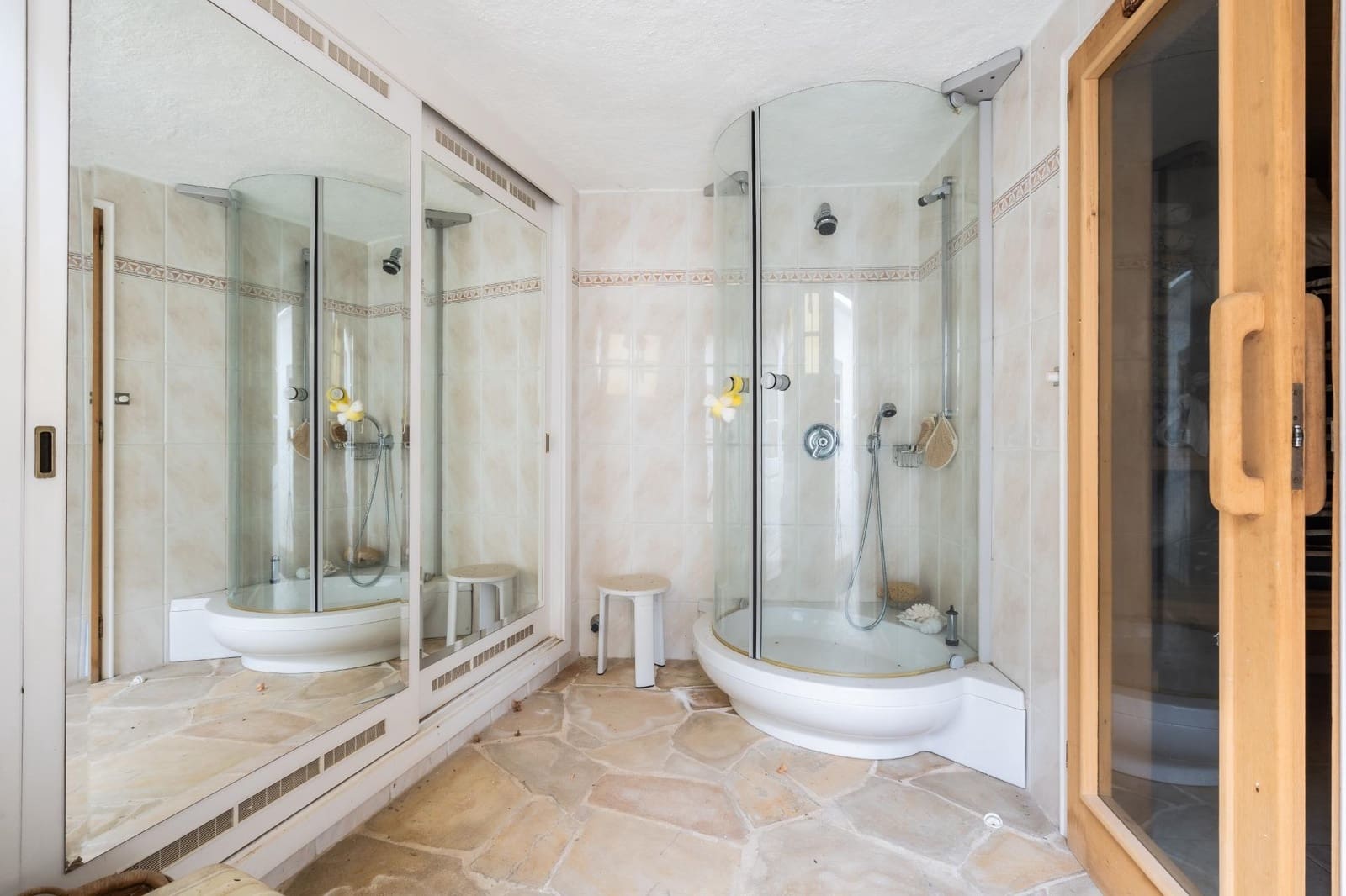 5 soveværelse Villa til salg i Puerto de la Cruz med garage - € 670.000 (Ref: 9228631)