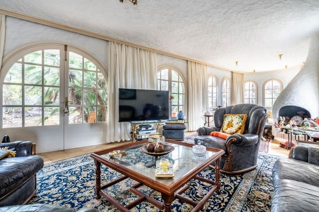 5 slaapkamer Villa te koop in Puerto de la Cruz met garage - € 670.000 (Ref: 9228631)