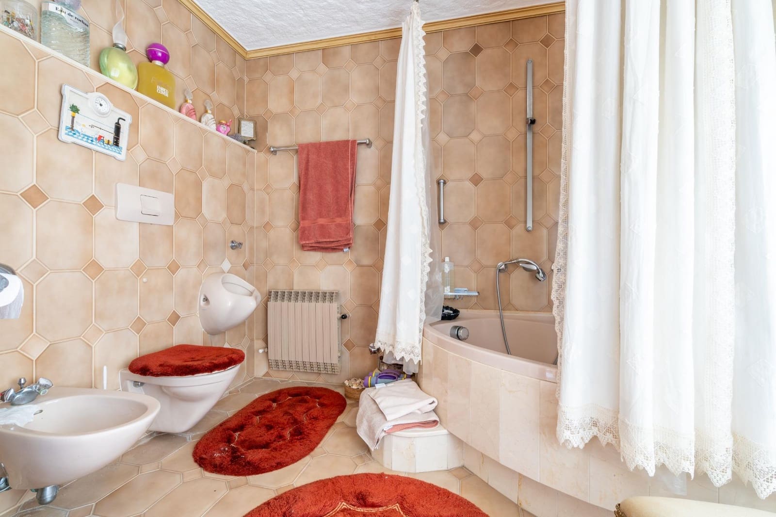 5 soveværelse Villa til salg i Puerto de la Cruz med garage - € 670.000 (Ref: 9228631)