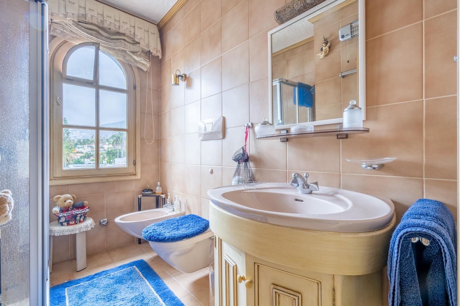 5 soveværelse Villa til salg i Puerto de la Cruz med garage - € 670.000 (Ref: 9228631)