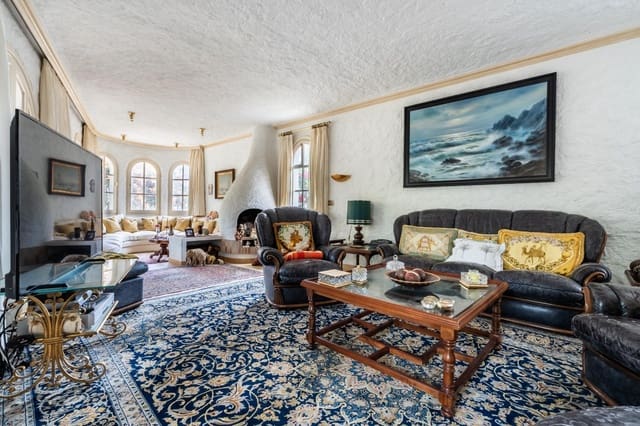 5 slaapkamer Villa te koop in Puerto de la Cruz met garage - € 670.000 (Ref: 9228631)