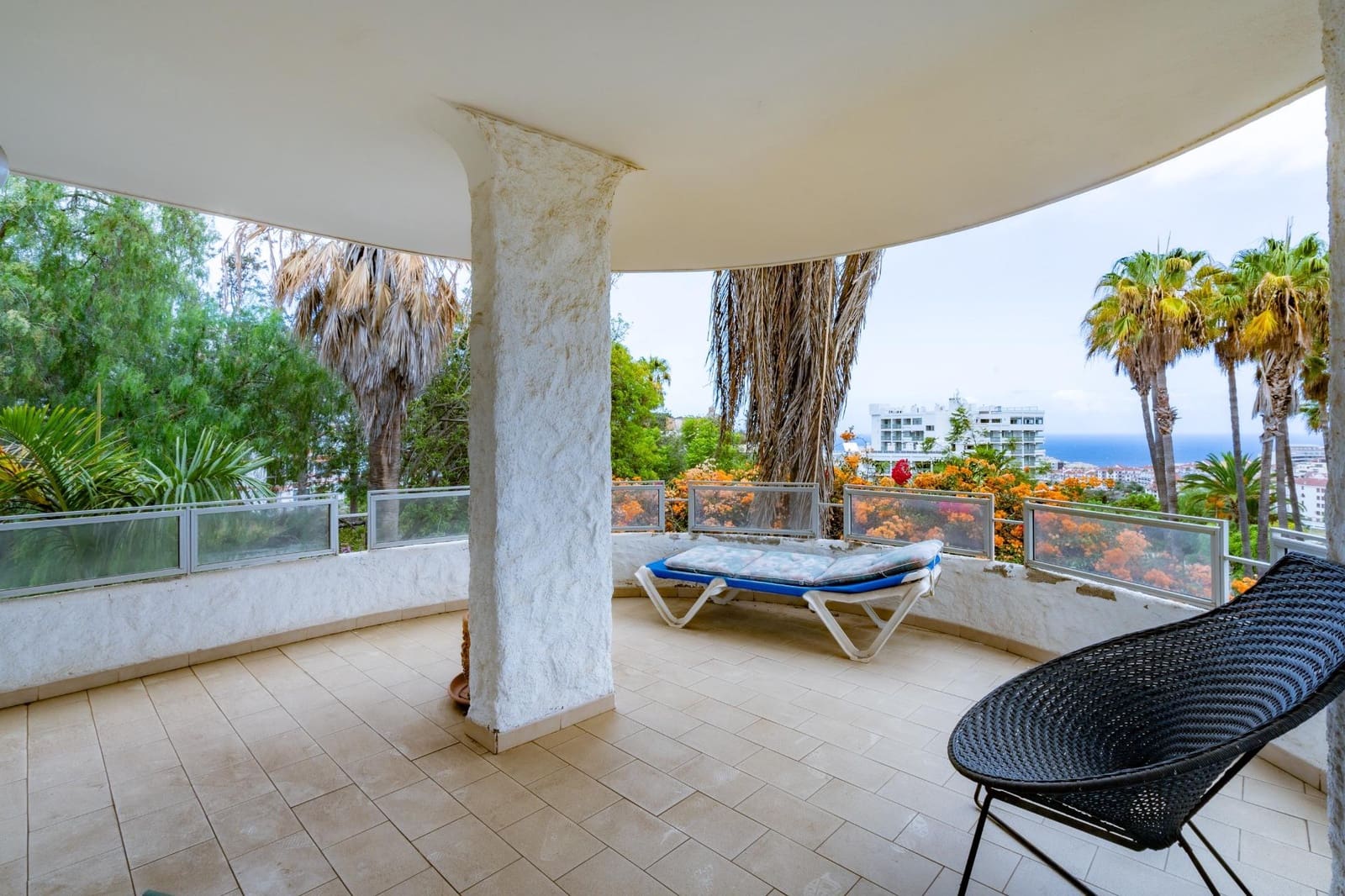 5 soveværelse Villa til salg i Puerto de la Cruz med garage - € 670.000 (Ref: 9228631)