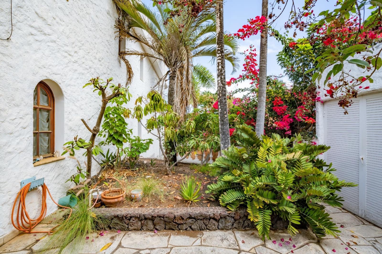 5 soveværelse Villa til salg i Puerto de la Cruz med garage - € 670.000 (Ref: 9228631)