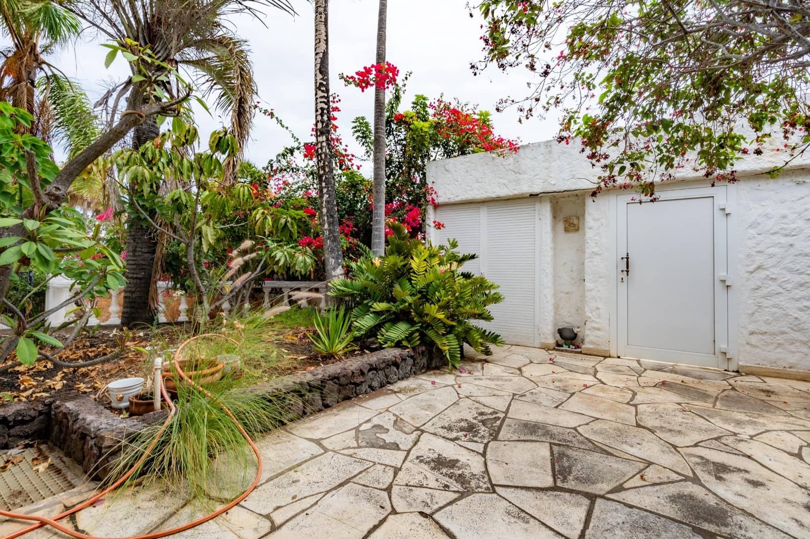 5 soveværelse Villa til salg i Puerto de la Cruz med garage - € 670.000 (Ref: 9228631)