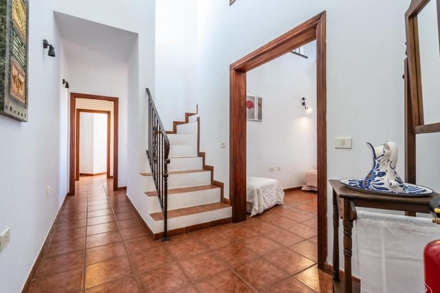 6 quarto Moradia para venda em Candelaria com garagem - 749 000 € (Ref: 9252069)