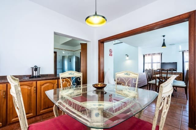 6 quarto Moradia para venda em Candelaria com garagem - 749 000 € (Ref: 9252069)