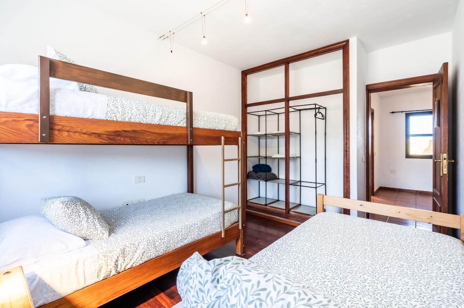 6 slaapkamer Villa te koop in Candelaria met garage - € 749.000 (Ref: 9252069)