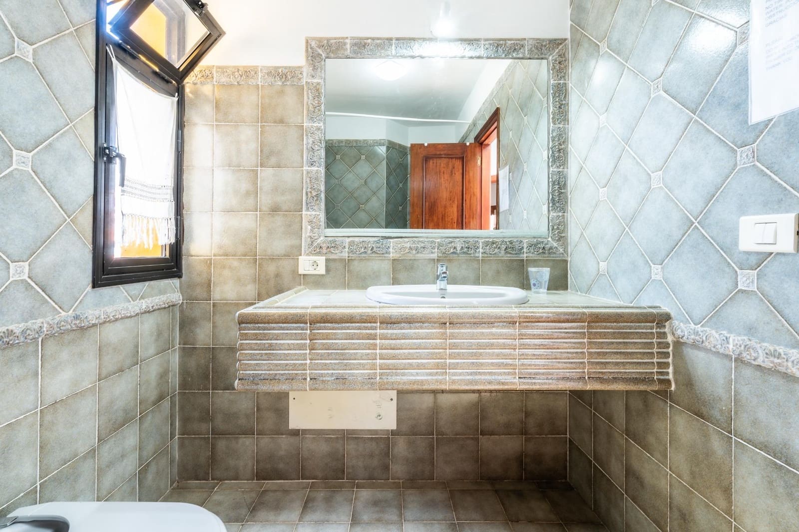 6 slaapkamer Villa te koop in Candelaria met garage - € 749.000 (Ref: 9252069)