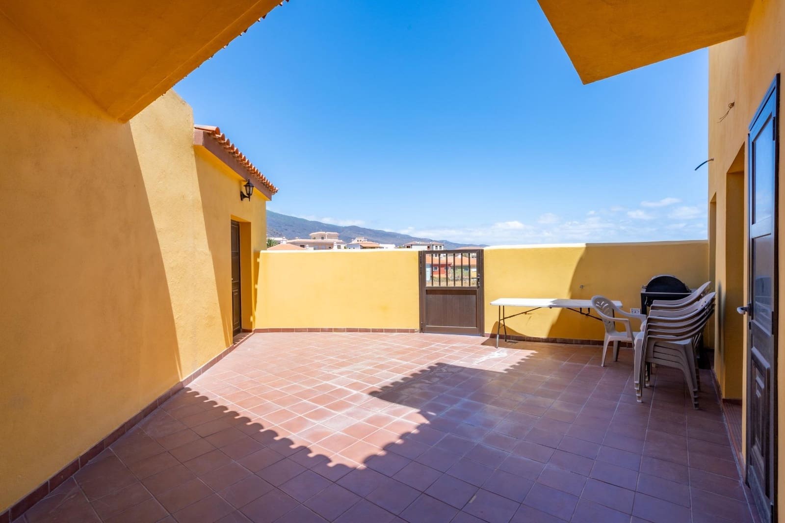 6 slaapkamer Villa te koop in Candelaria met garage - € 749.000 (Ref: 9252069)