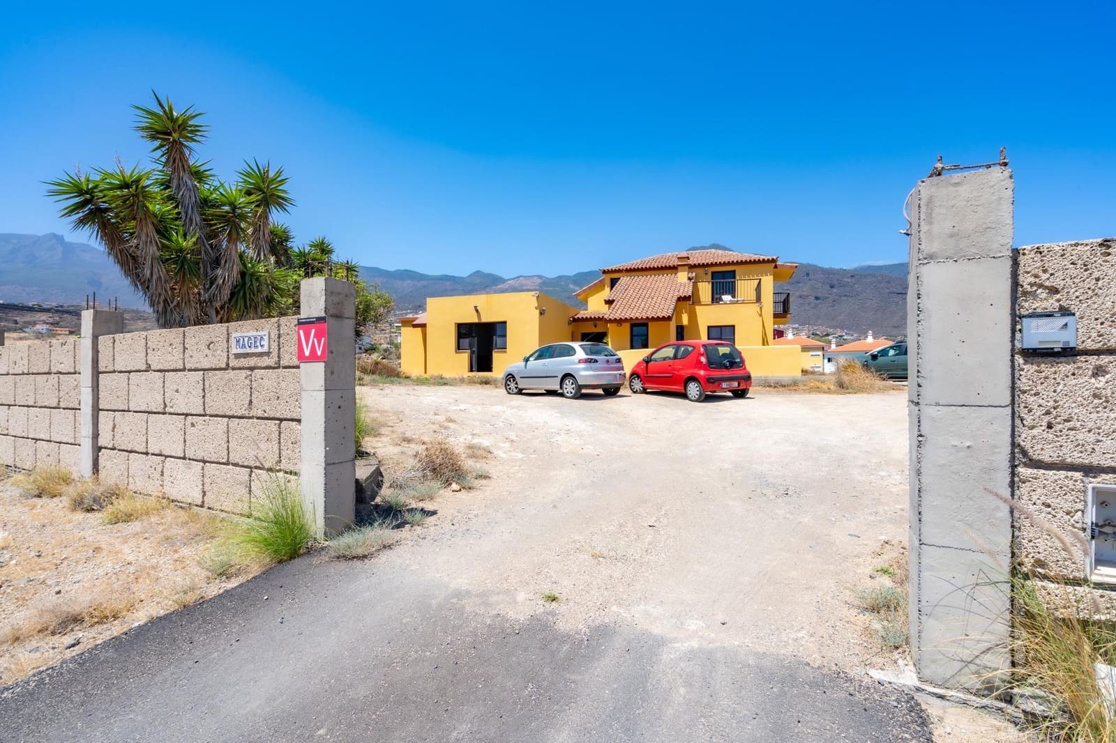 6 slaapkamer Villa te koop in Candelaria met garage - € 749.000 (Ref: 9252069)