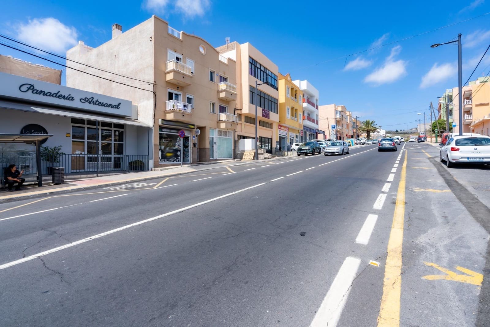 Commercial for sale in San Isidro de Abona - € 108,000 (Ref: 9255347)