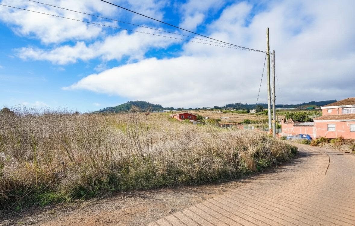 Undeveloped Land for sale in San Cristobal de La Laguna - € 99,000 (Ref: 9301092)