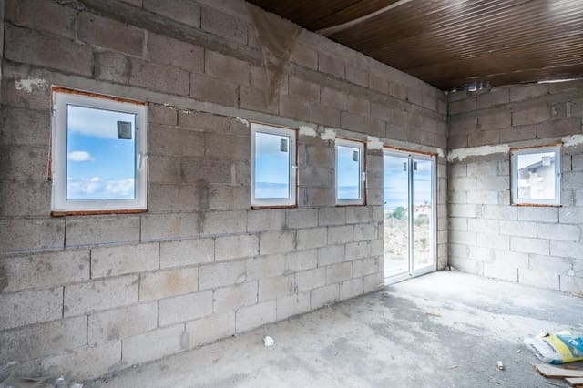 Mark till salu i Guía de Isora - 349 000 € (Ref: 9344850)