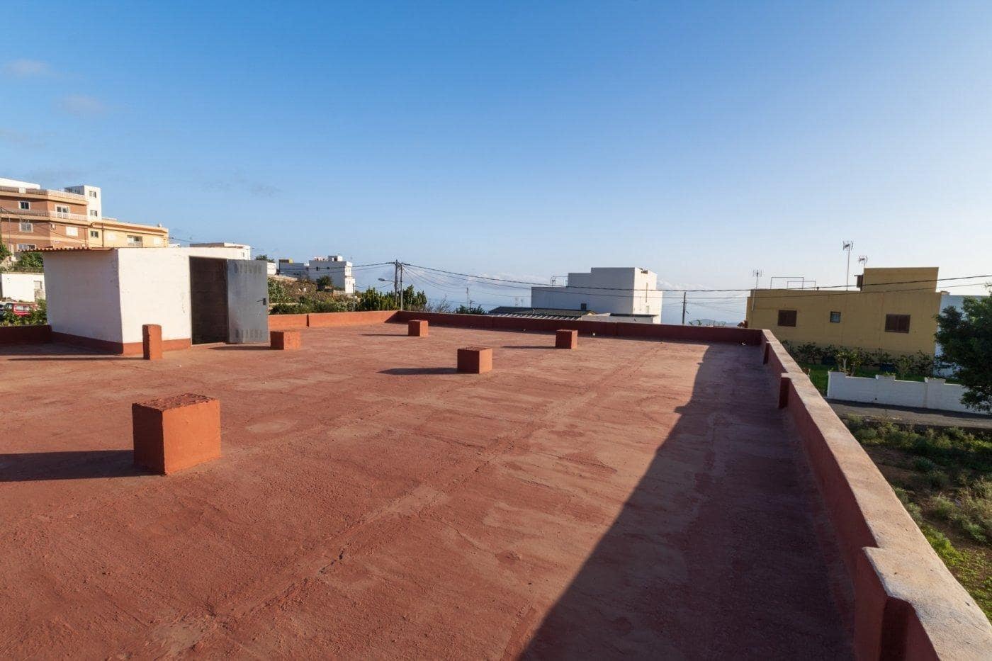 Local Comercial en Arona en alquiler - 2.400 € (Ref: 9353676)