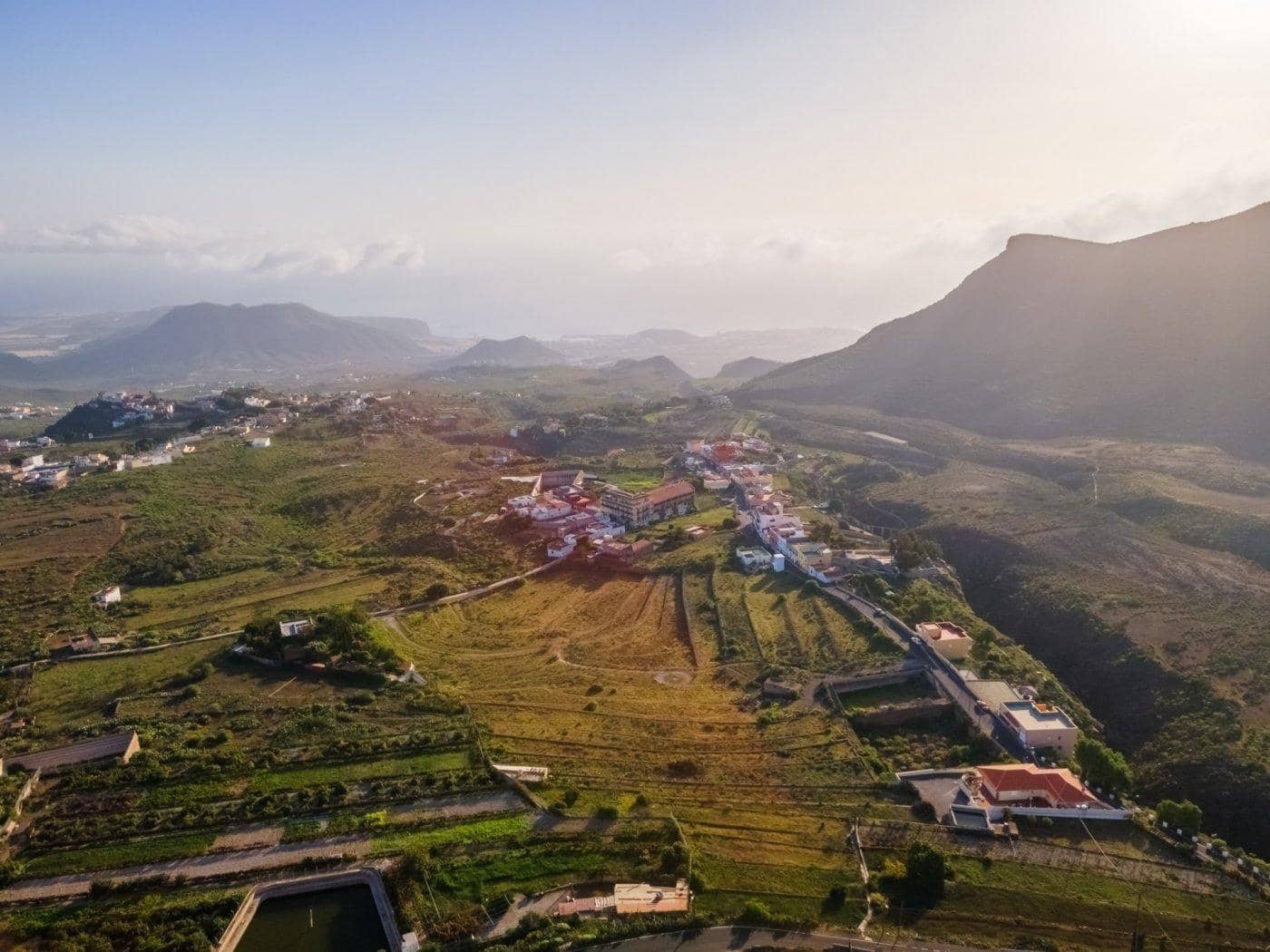 Local Comercial en Arona en alquiler - 2.400 € (Ref: 9353676)