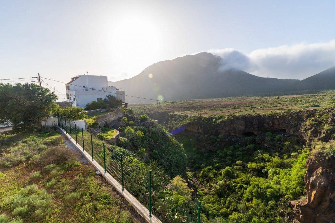 Local Comercial en Arona en alquiler - 2.400 € (Ref: 9353676)