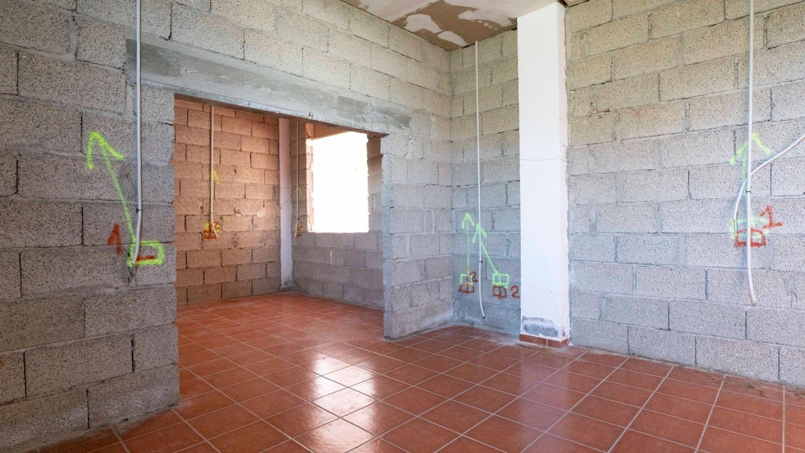 Local Comercial en Arona en alquiler - 2.400 € (Ref: 9353676)