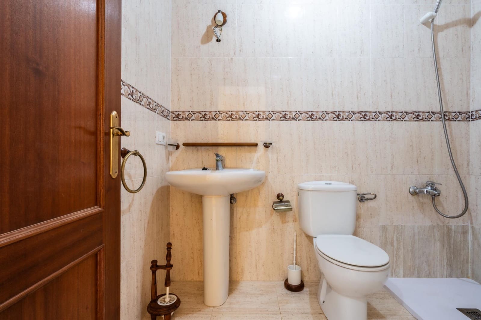 3 makuuhuone Rivitalo myytävänä paikassa El Matorral mukana 
autotalli - 208 000 € (Ref: 9355919)