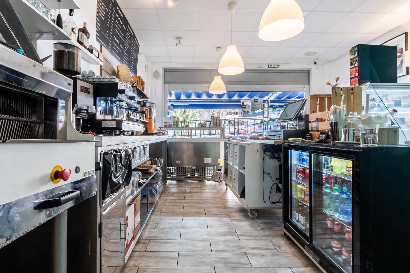 Kommersiell till salu i Palm-Mar med garage - 69 000 € (Ref: 9355920)