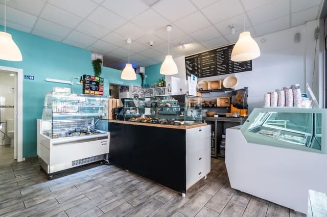 Erhverv til salg i Palm-Mar, Arona med garage - € 69.000 (Ref: 9355920)