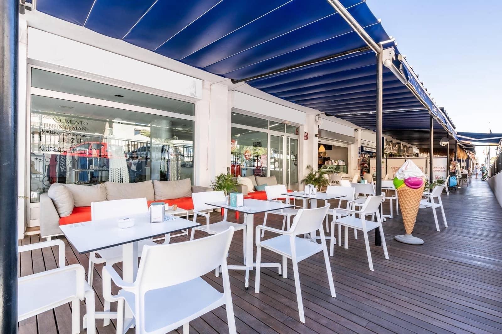 Kommersiell till salu i Palm-Mar med garage - 69 000 € (Ref: 9355920)