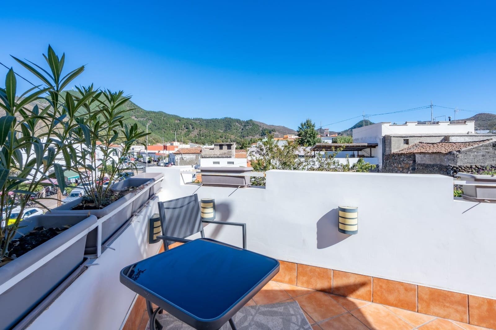 Casa de 5 habitaciones en Santiago del Teide en venta - 395.000 € (Ref: 9385689)