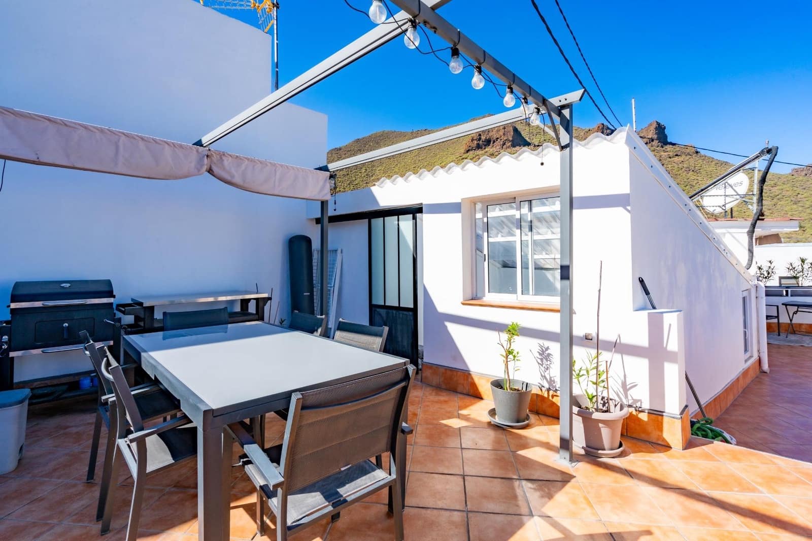 5 soveværelse Byhus til salg i Santiago del Teide - € 395.000 (Ref: 9385689)