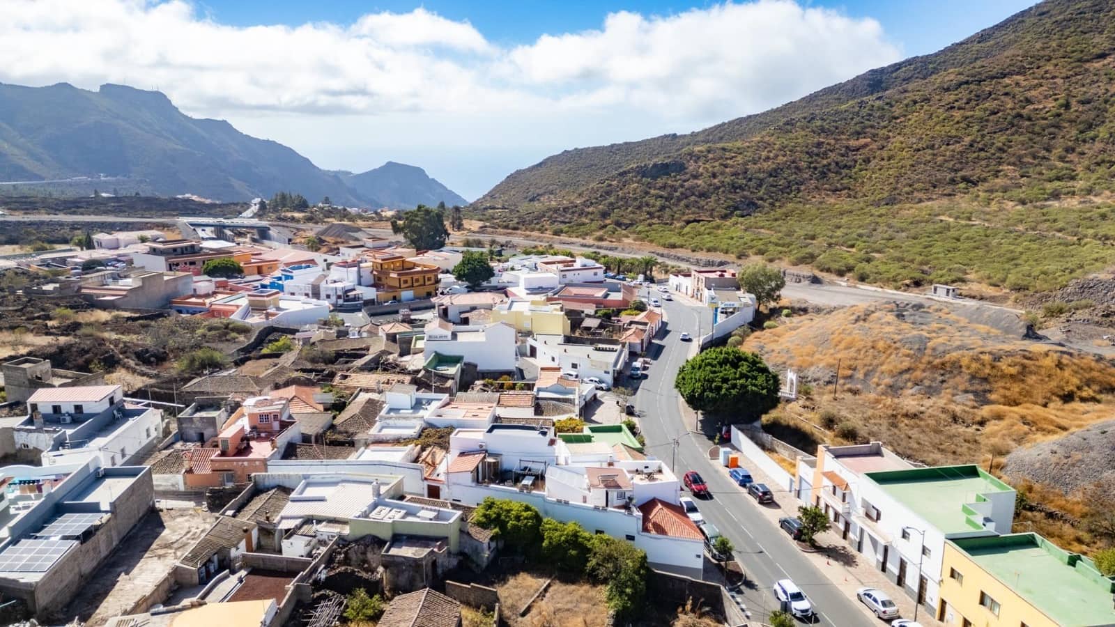 5 soveværelse Byhus til salg i Santiago del Teide - € 395.000 (Ref: 9385689)