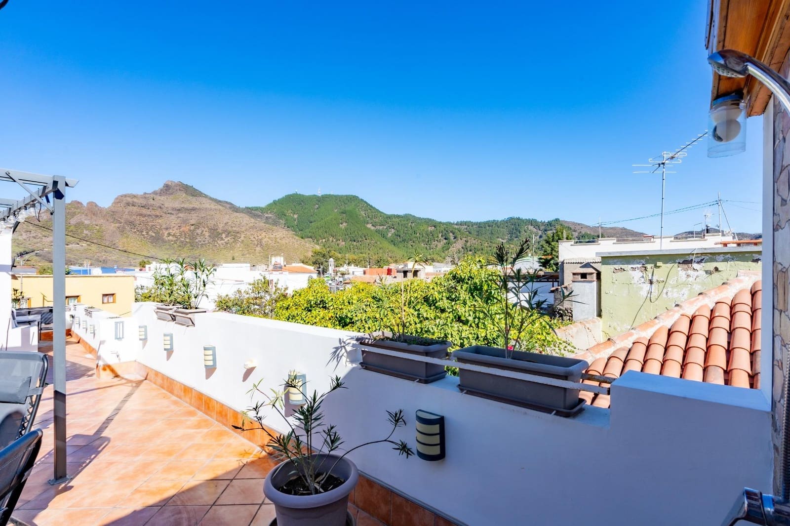 5 sypialnia Dom na sprzedaż w Santiago del Teide - 385 000 € (Ref: 9385689)